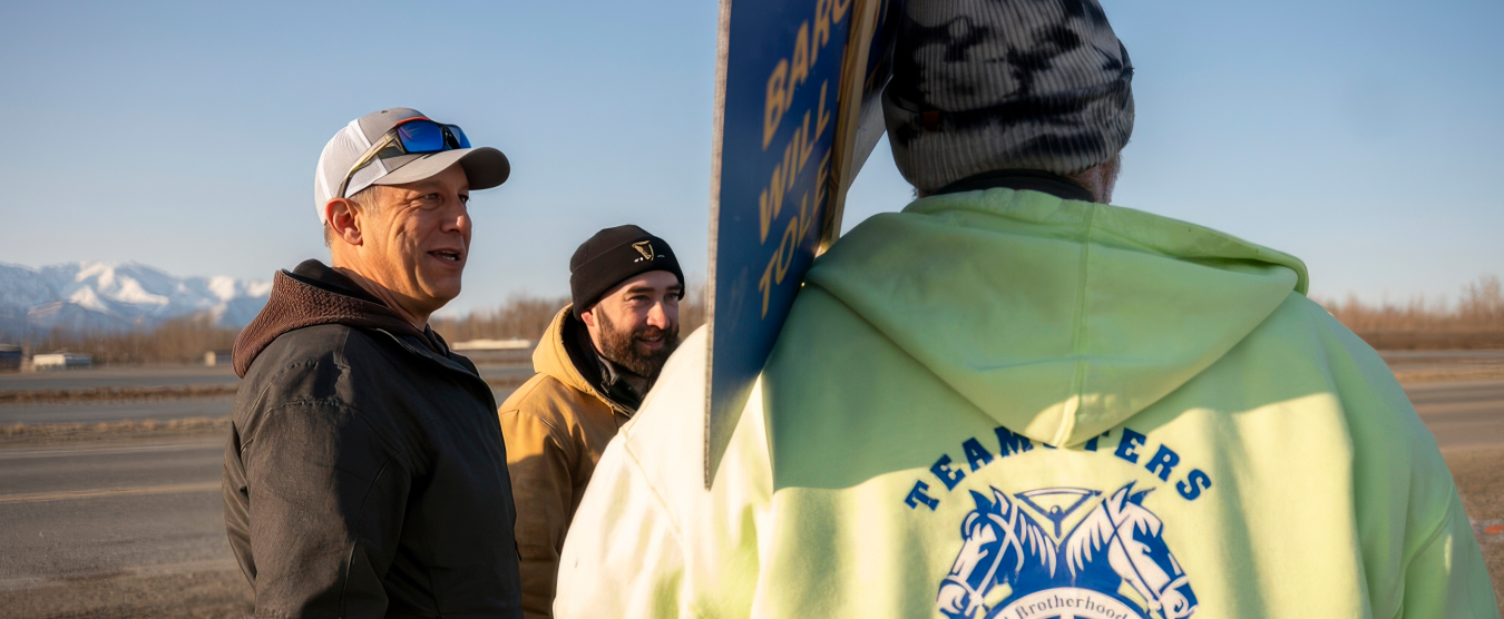 Bill Hill at a rally with Teamsters members